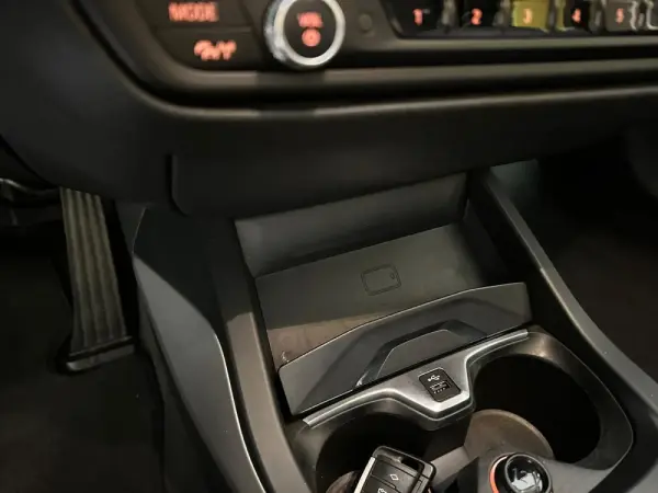 BMW 116 d Aut. Advantage 23