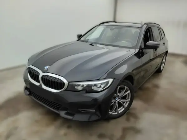 BMW 318 d Touring Auto 3