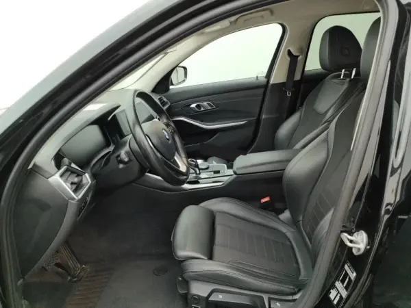 BMW 318 d Touring Auto 6