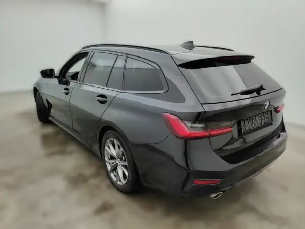 BMW 318 d Touring Auto 5