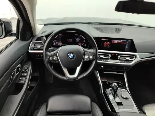 BMW 318 d Touring Auto 7
