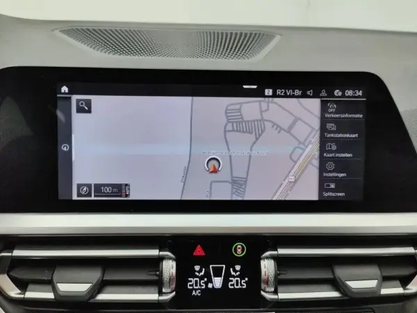 BMW 318 d Touring Auto 9