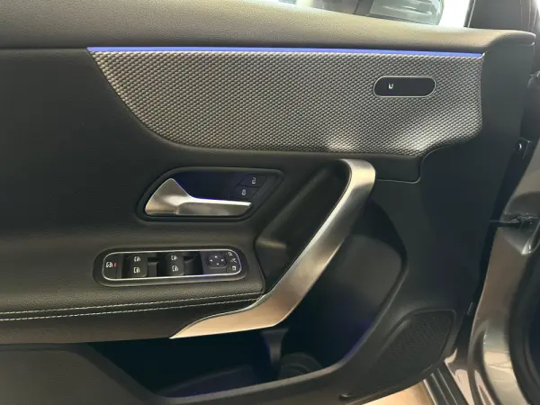 Mercedes-Benz A 180 d Style Plus Aut. 14