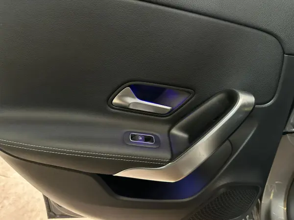 Mercedes-Benz A 180 d Style Plus Aut. 30