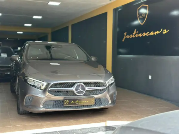 Mercedes-Benz A 180 d Style Plus Aut. 2