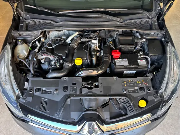 Renault Clio 1.5 dCi GT Line 12