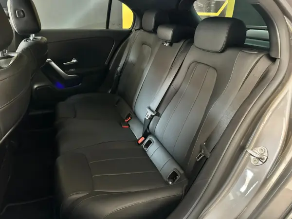 Mercedes-Benz A 180 d Style Plus Aut. 32