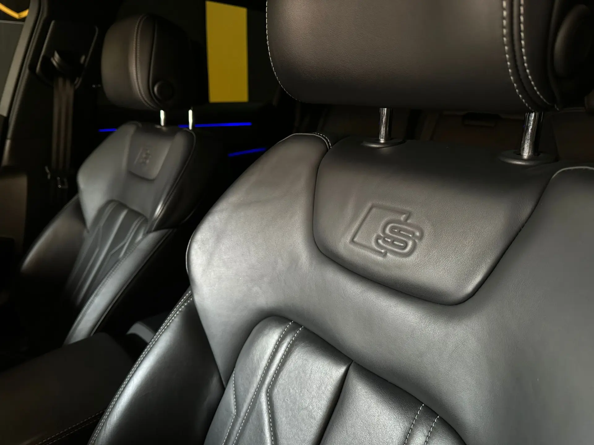 Audi A6 Avant Sport 40 TDI quattro S line HUD Matrix Black Edition 18