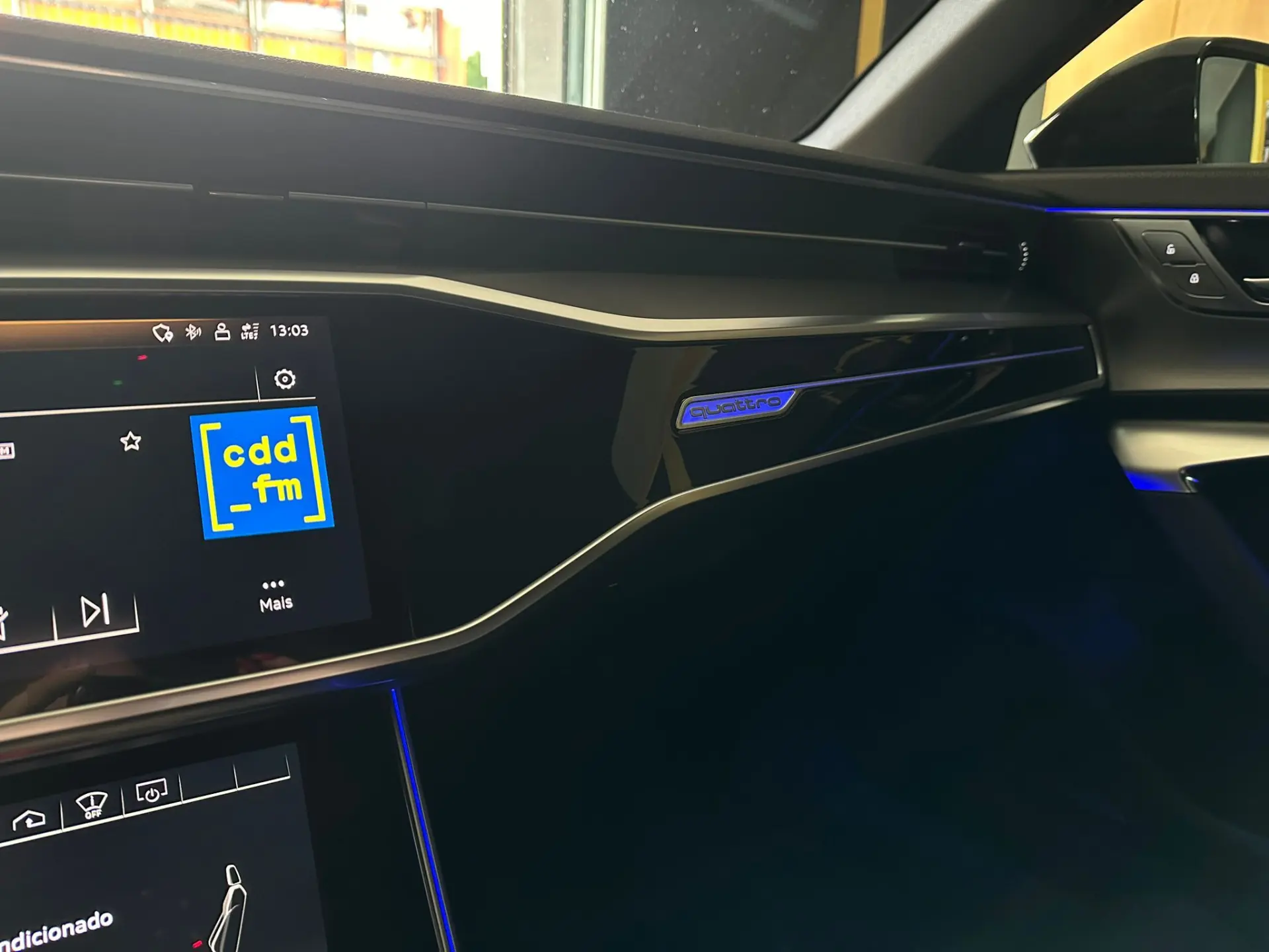 Audi A6 Avant Sport 40 TDI quattro S line HUD Matrix Black Edition 30