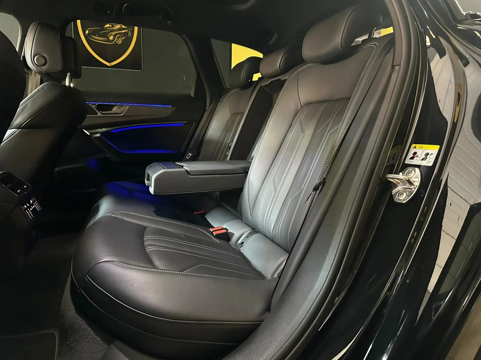 Audi A6 Avant Sport 40 TDI quattro S line HUD Matrix Black Edition 39