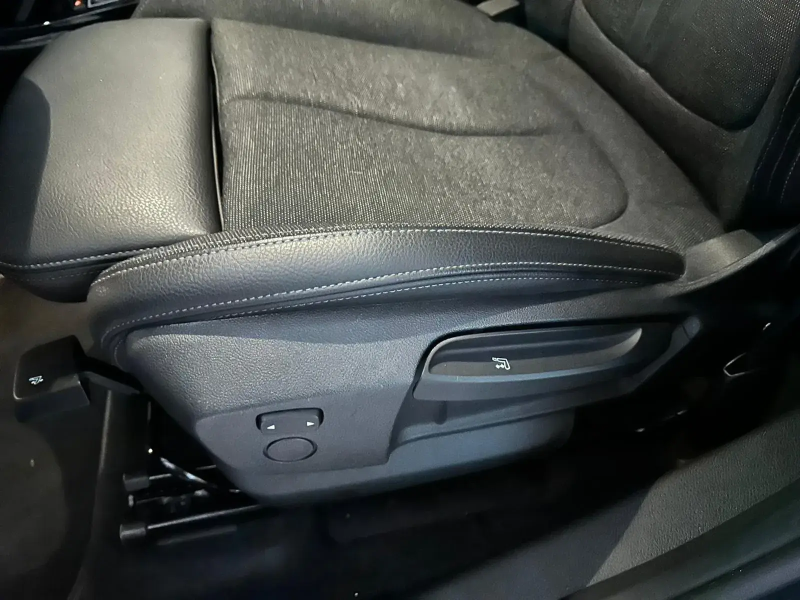 BMW X1 16 d sDrive xLine Auto 20