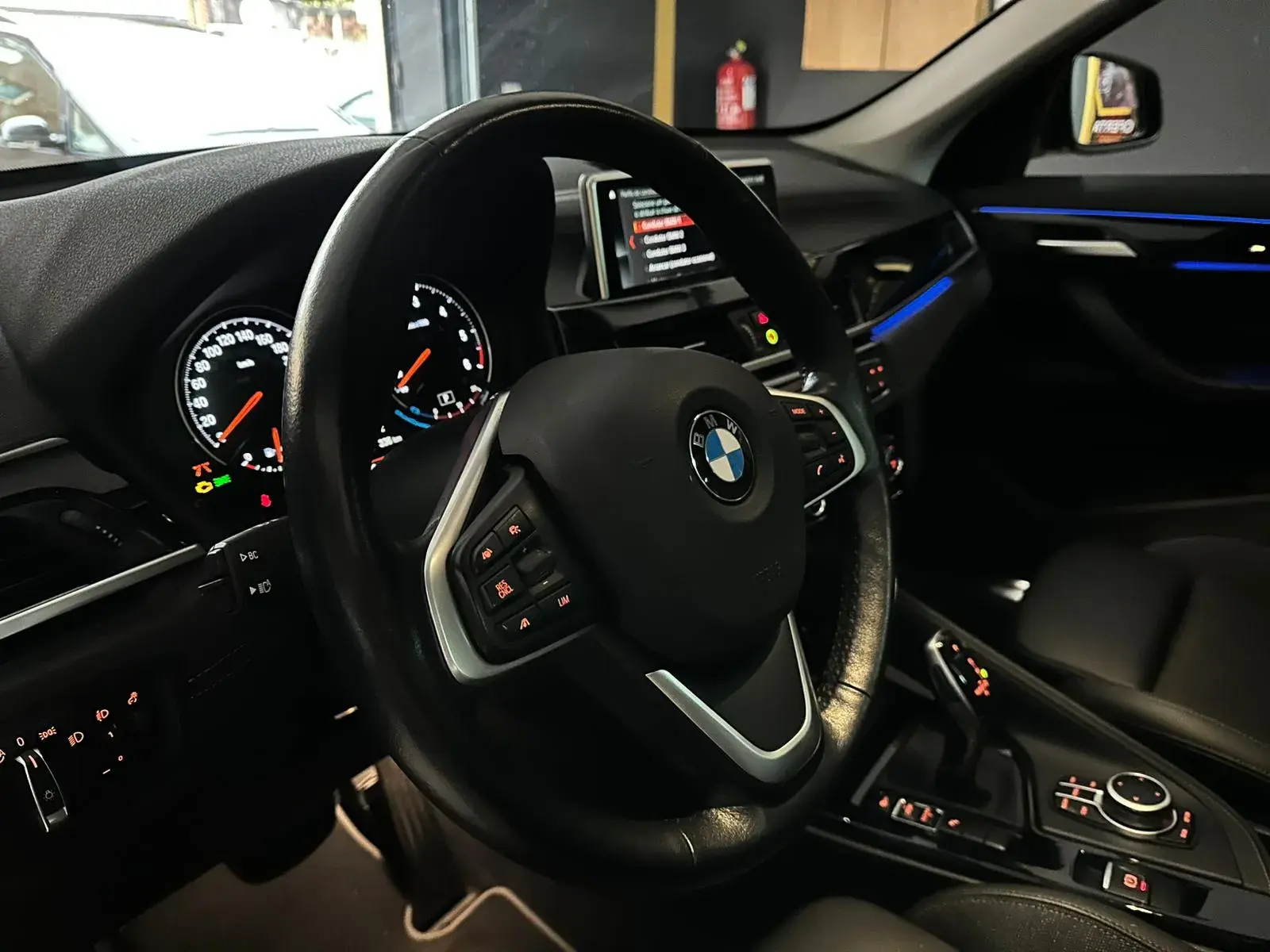 BMW X1 16 d sDrive xLine Auto 23