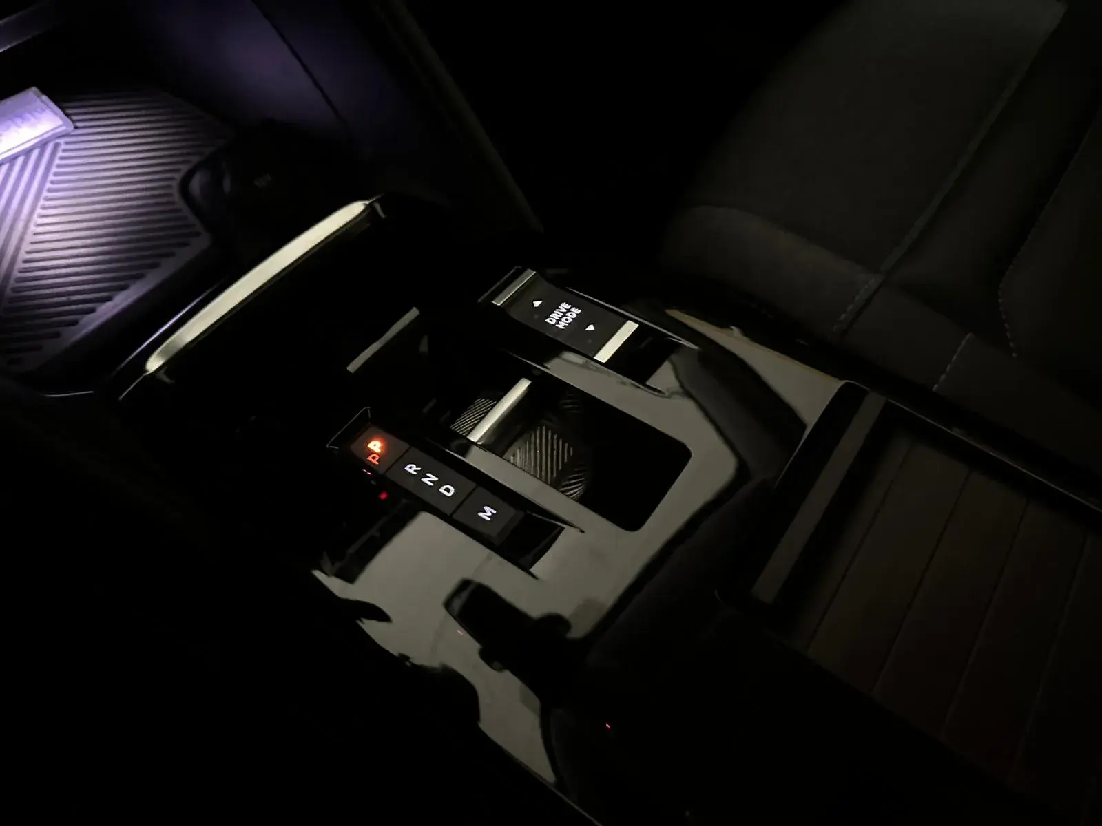 Citroën C4 1.5 BlueHDi Shine Pack EAT8 26