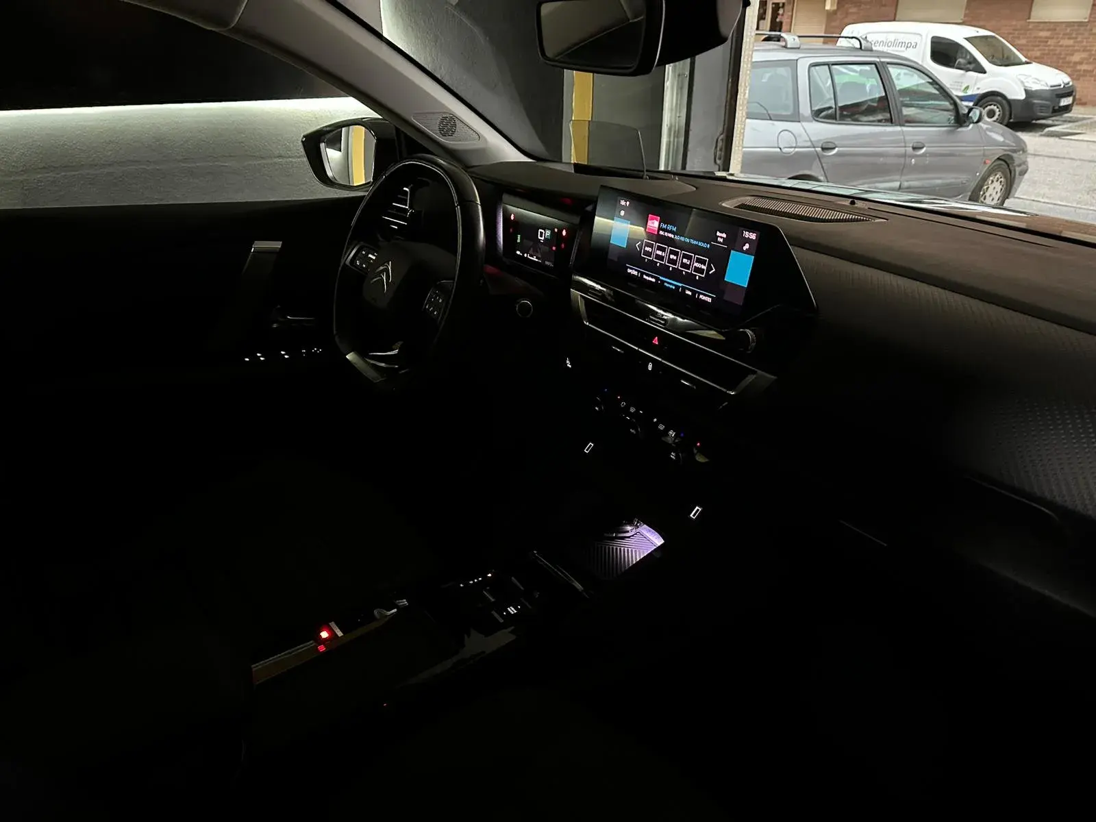 Citroën C4 1.5 BlueHDi Shine Pack EAT8 28