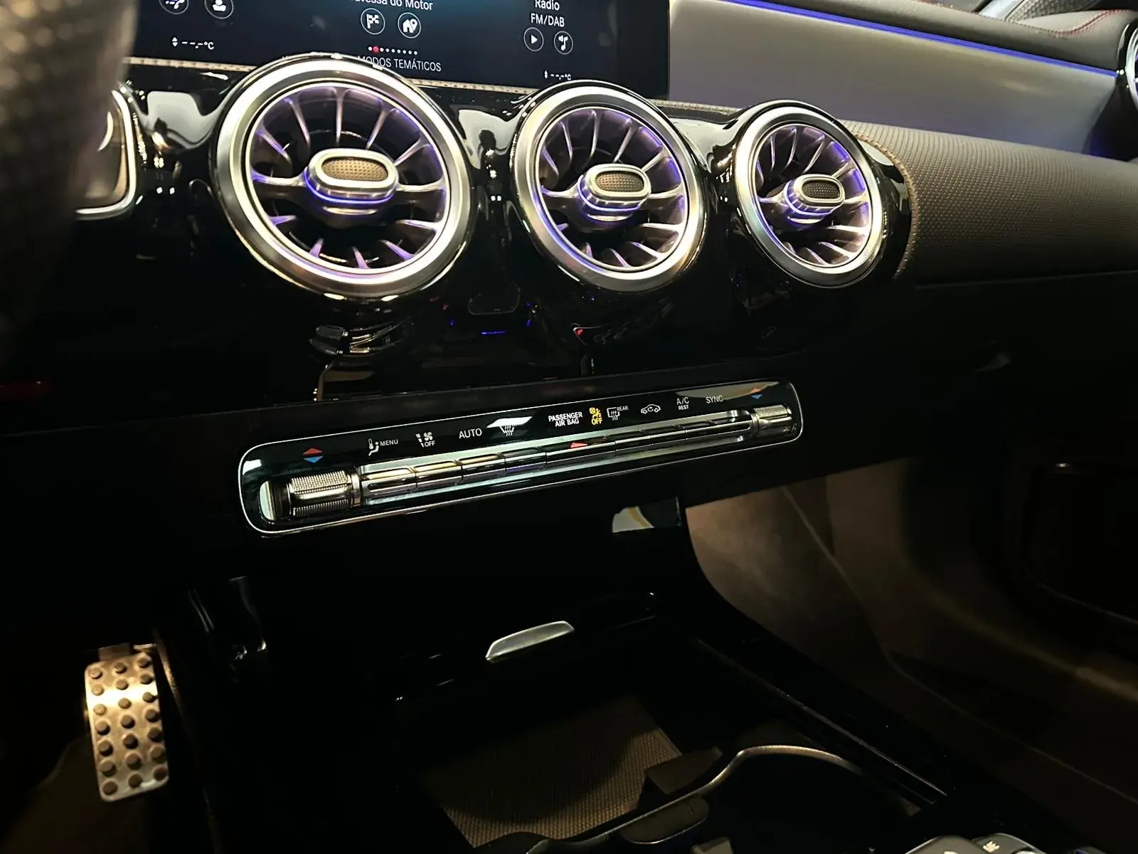 Mercedes-Benz CLA 180 d AMG Line Aut. 31