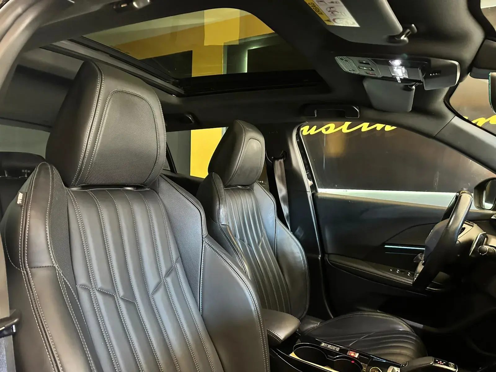 Peugeot 2008 1.2 PureTech GT Pack EAT8 14