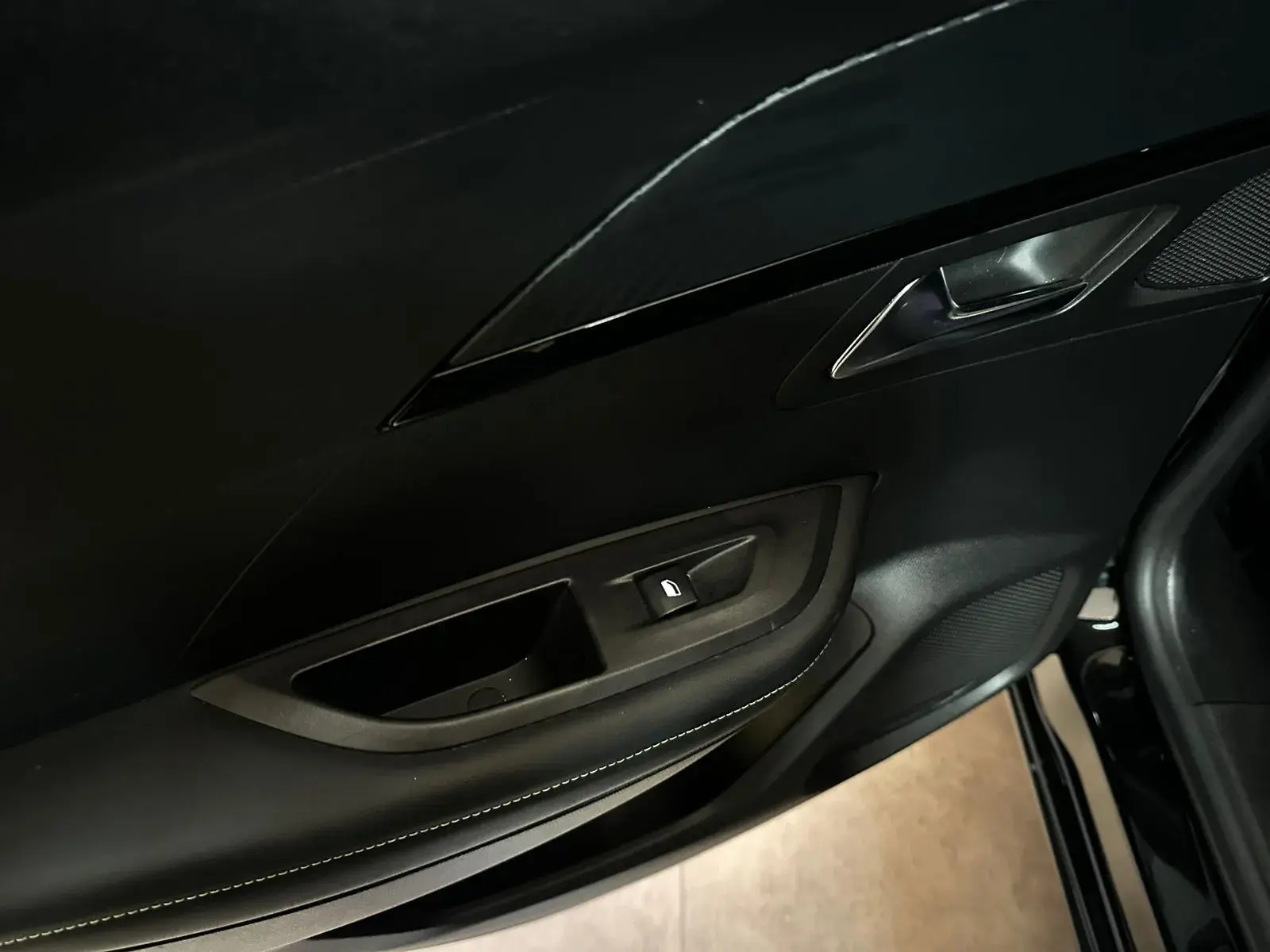 Peugeot 2008 1.2 PureTech GT Pack EAT8 31