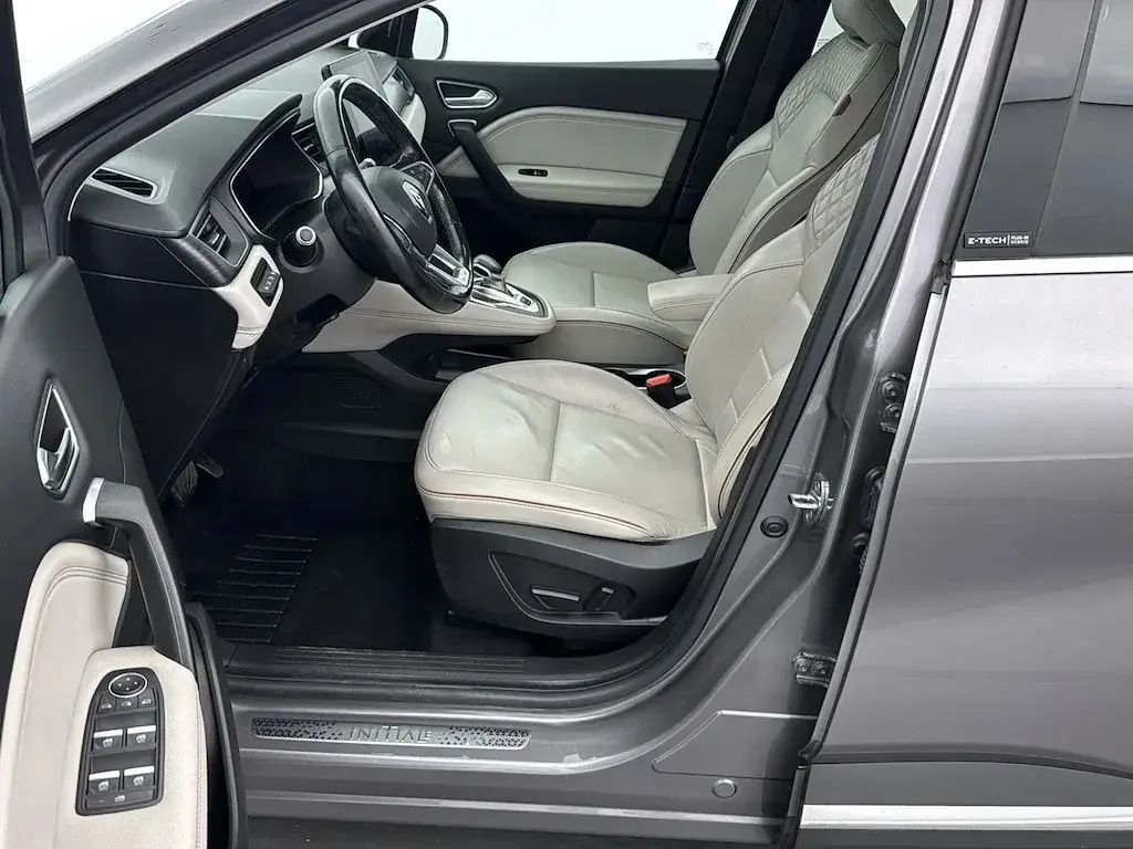 Renault Captur 1.6 E-Tech Plug-In Initiale Paris 6