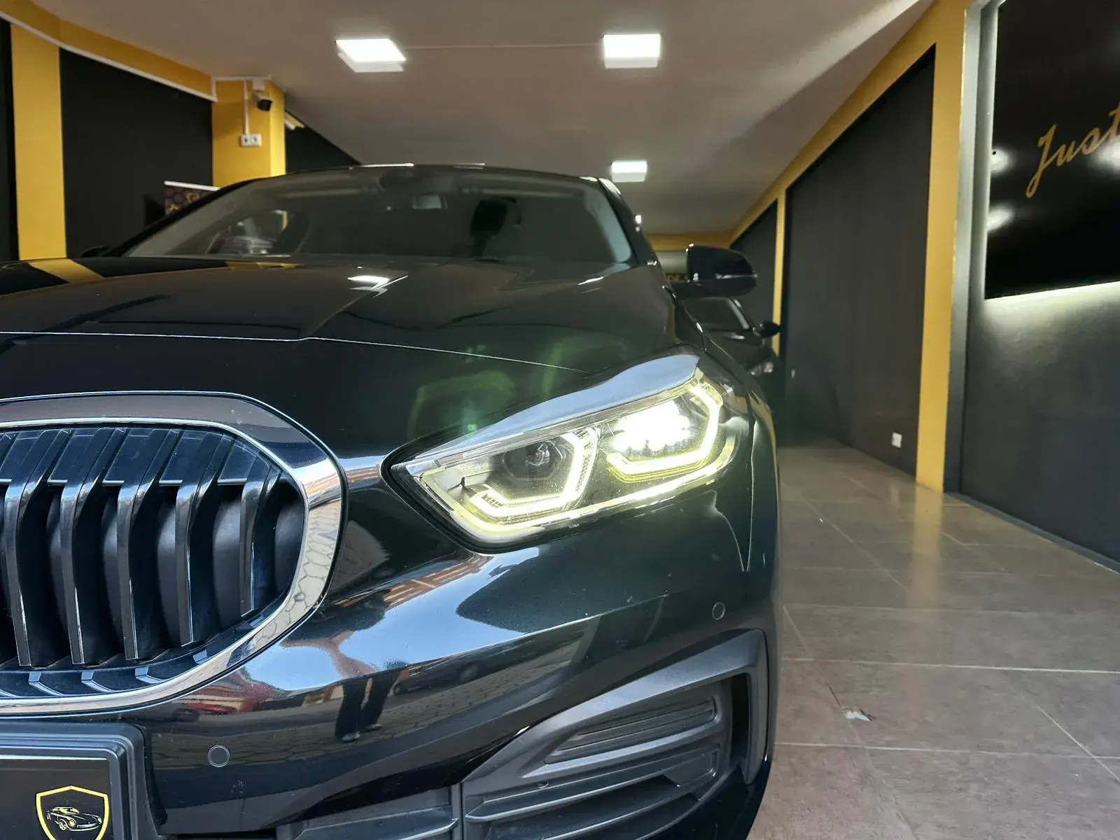 BMW 116 d Advantage Auto 5