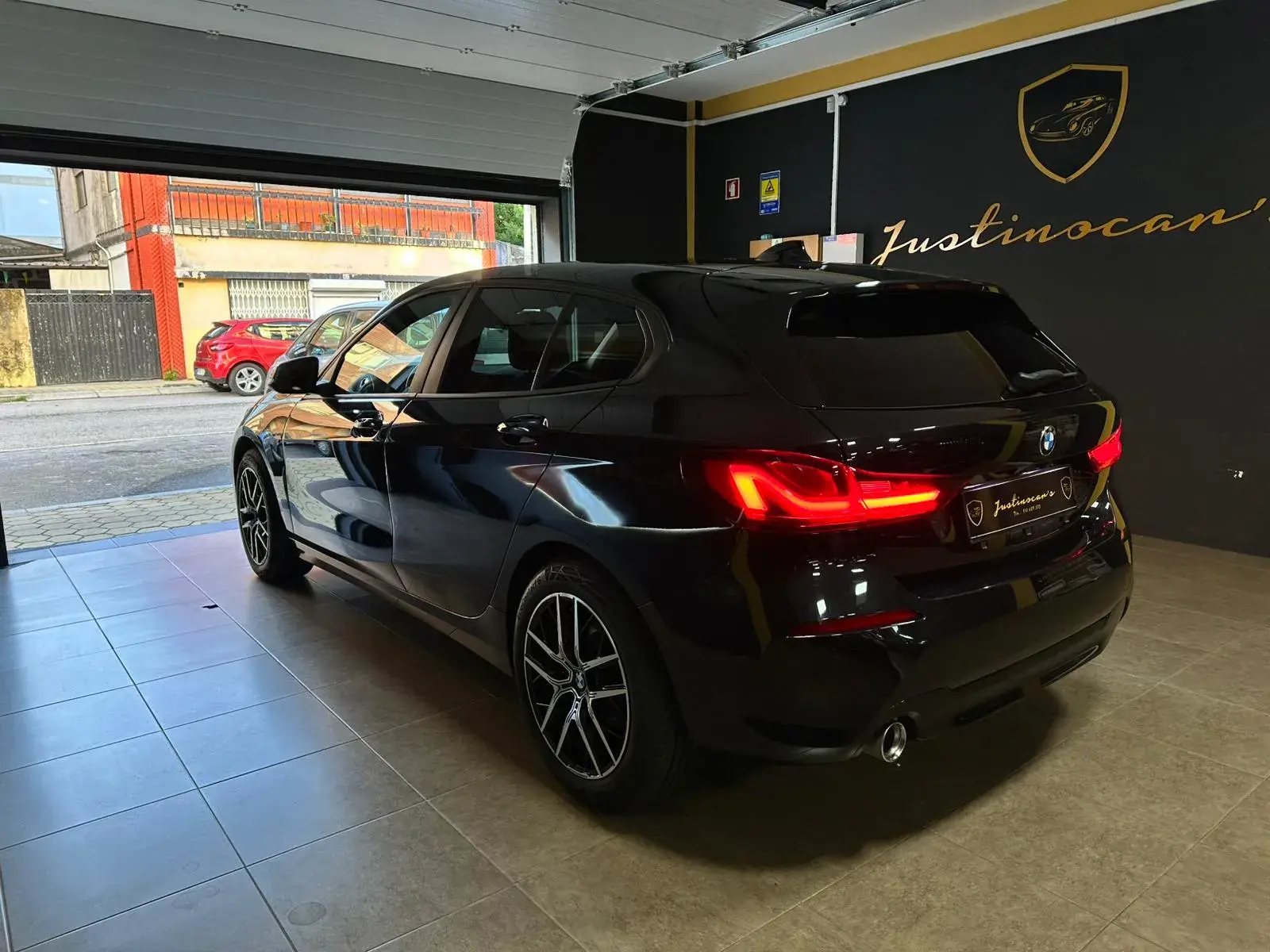 BMW 116 d Advantage Auto 8