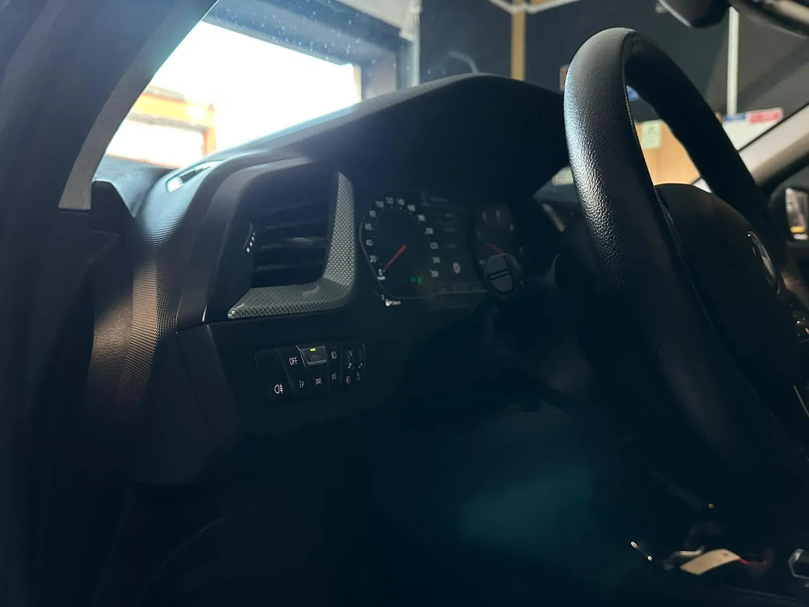 BMW 116 d Advantage Auto 16