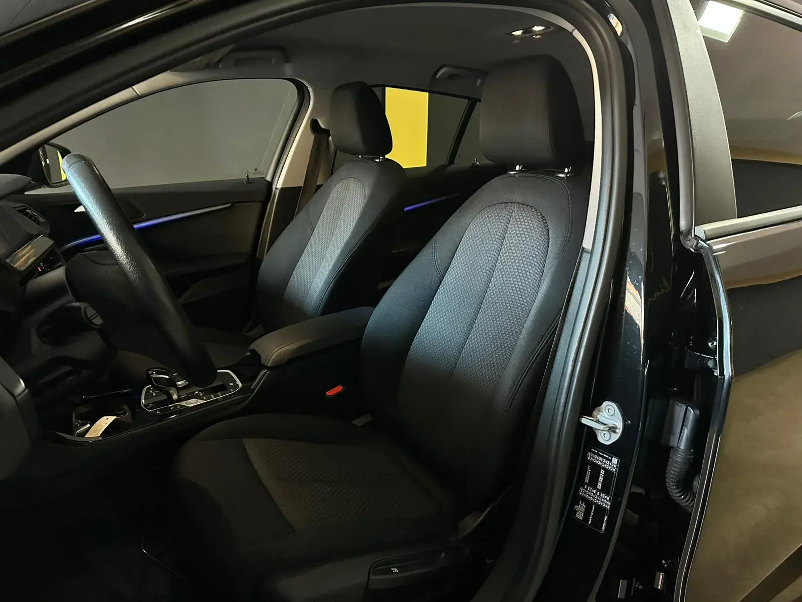 BMW 116 d Advantage Auto 17