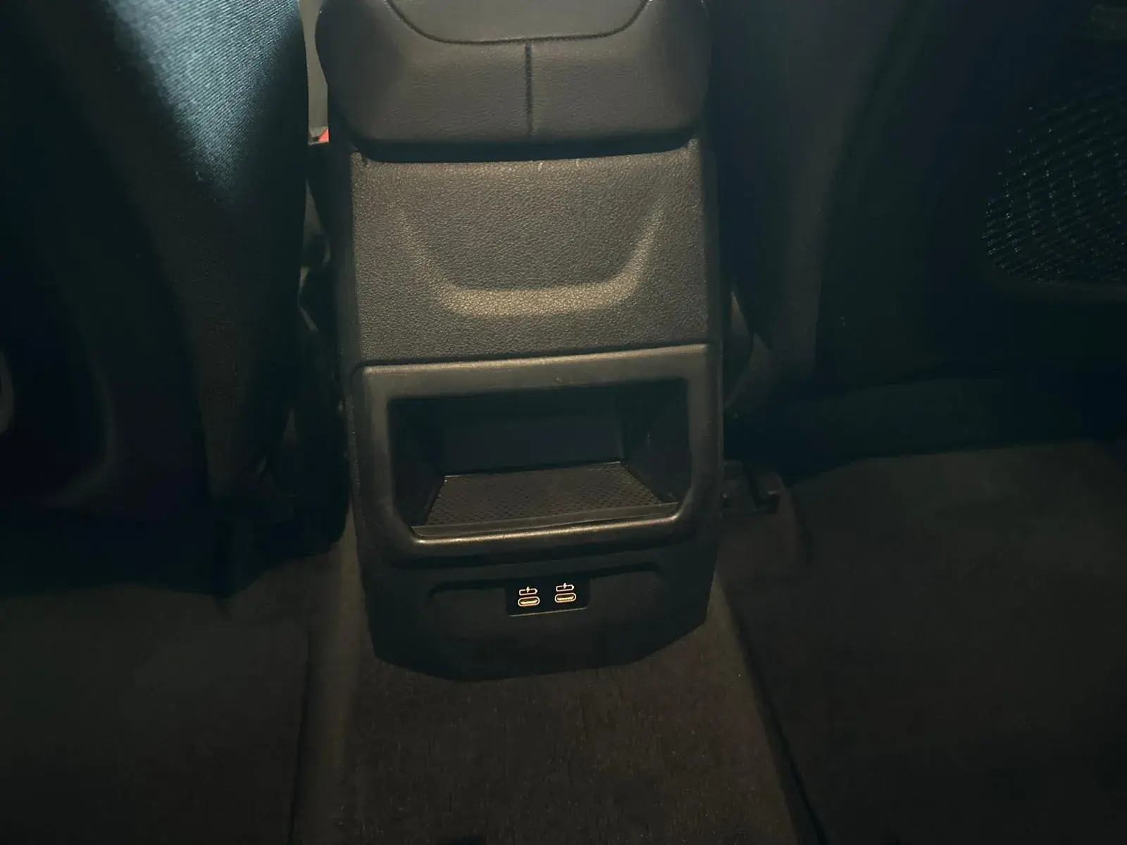 BMW 116 d Advantage Auto 32