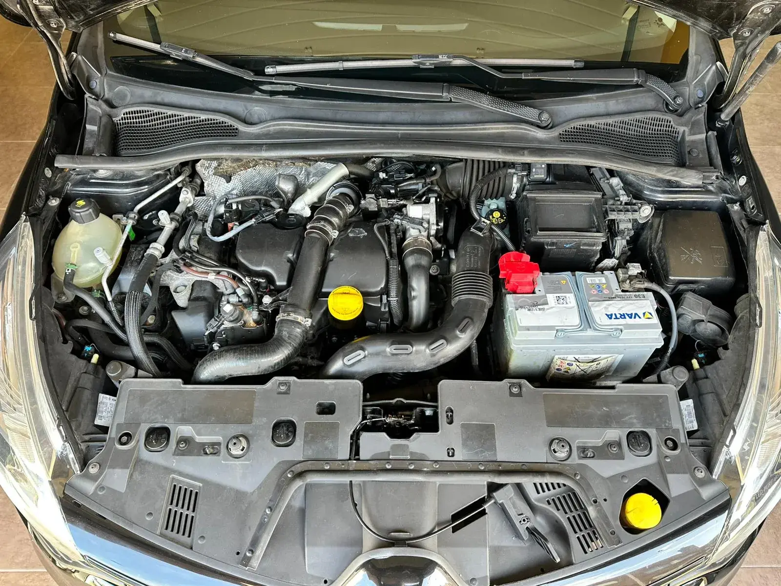 Renault Clio Sport Tourer 1.5 dCi GT Line 13