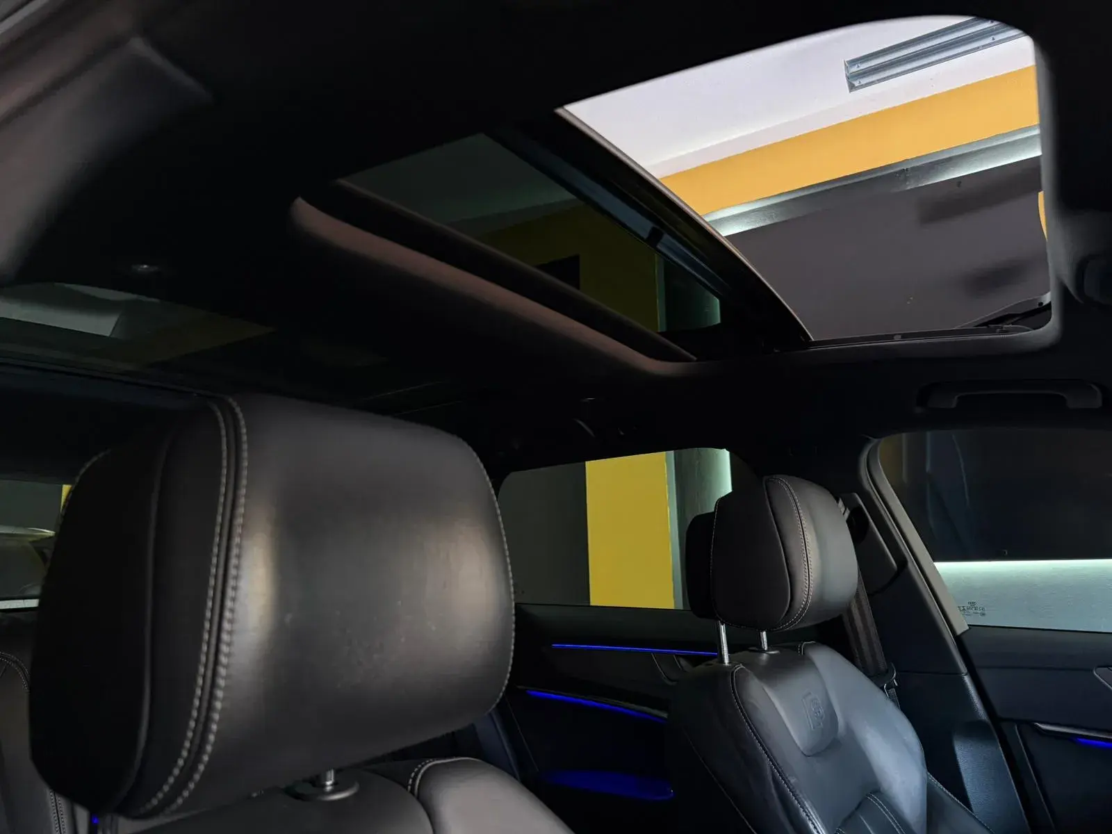 Audi A6 Avant Sport 40 TDI quattro S line HUD Matrix Black Edition 14