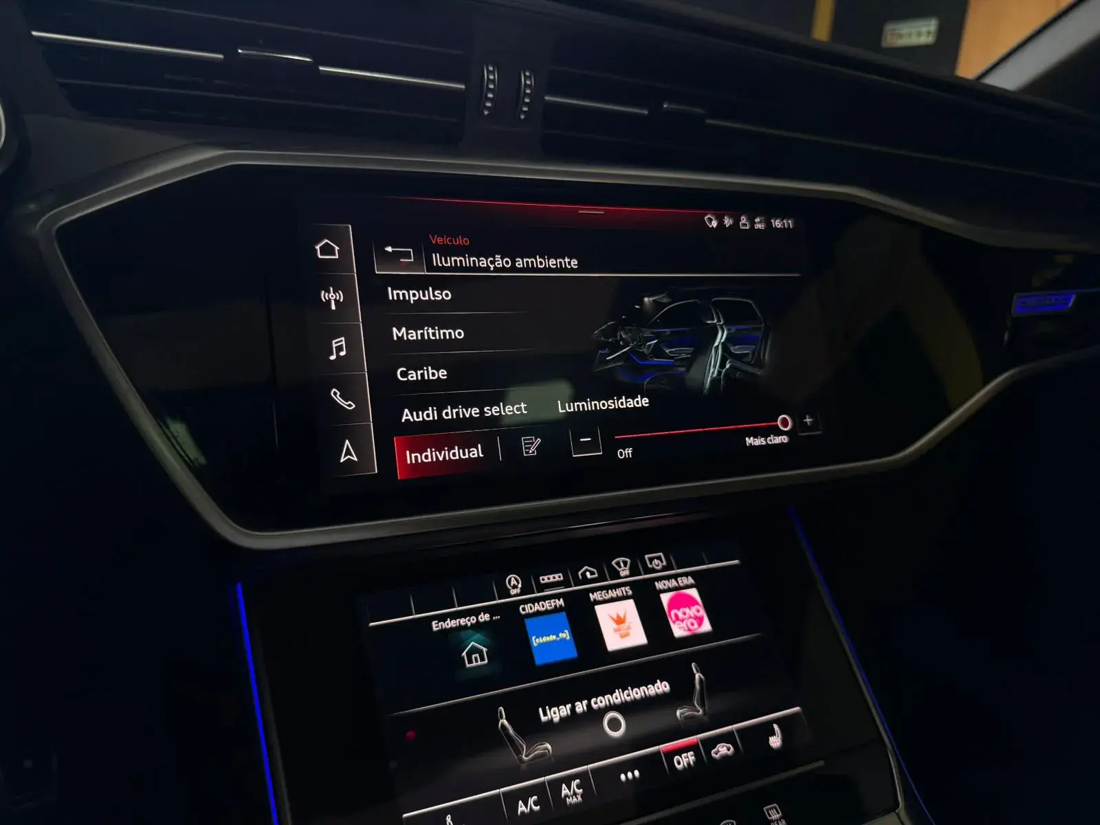 Audi A6 Avant Sport 40 TDI quattro S line HUD Matrix Black Edition 27