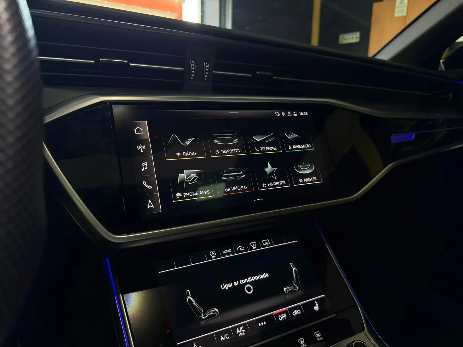 Audi A6 Avant Sport 40 TDI quattro S line HUD Matrix Black Edition 28