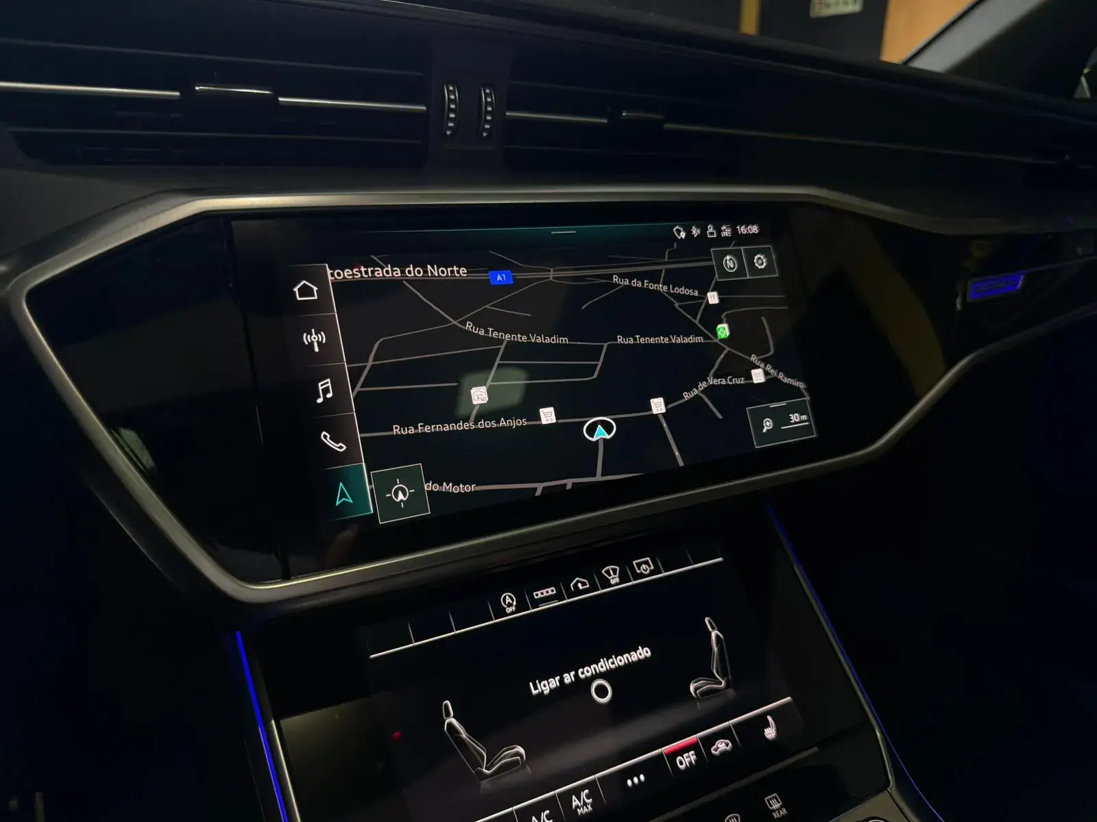 Audi A6 Avant Sport 40 TDI quattro S line HUD Matrix Black Edition 29