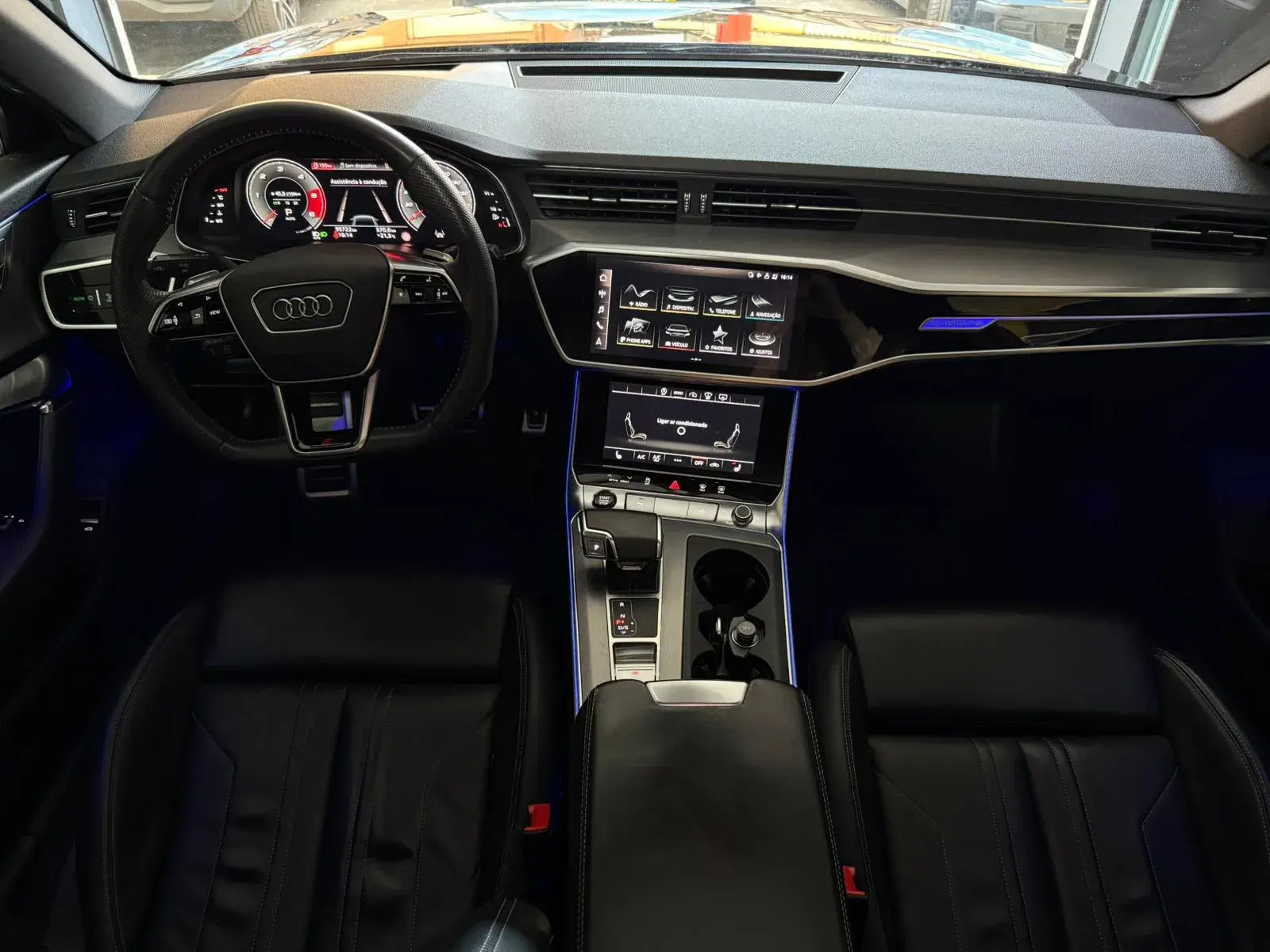 Audi A6 Avant Sport 40 TDI quattro S line HUD Matrix Black Edition 33