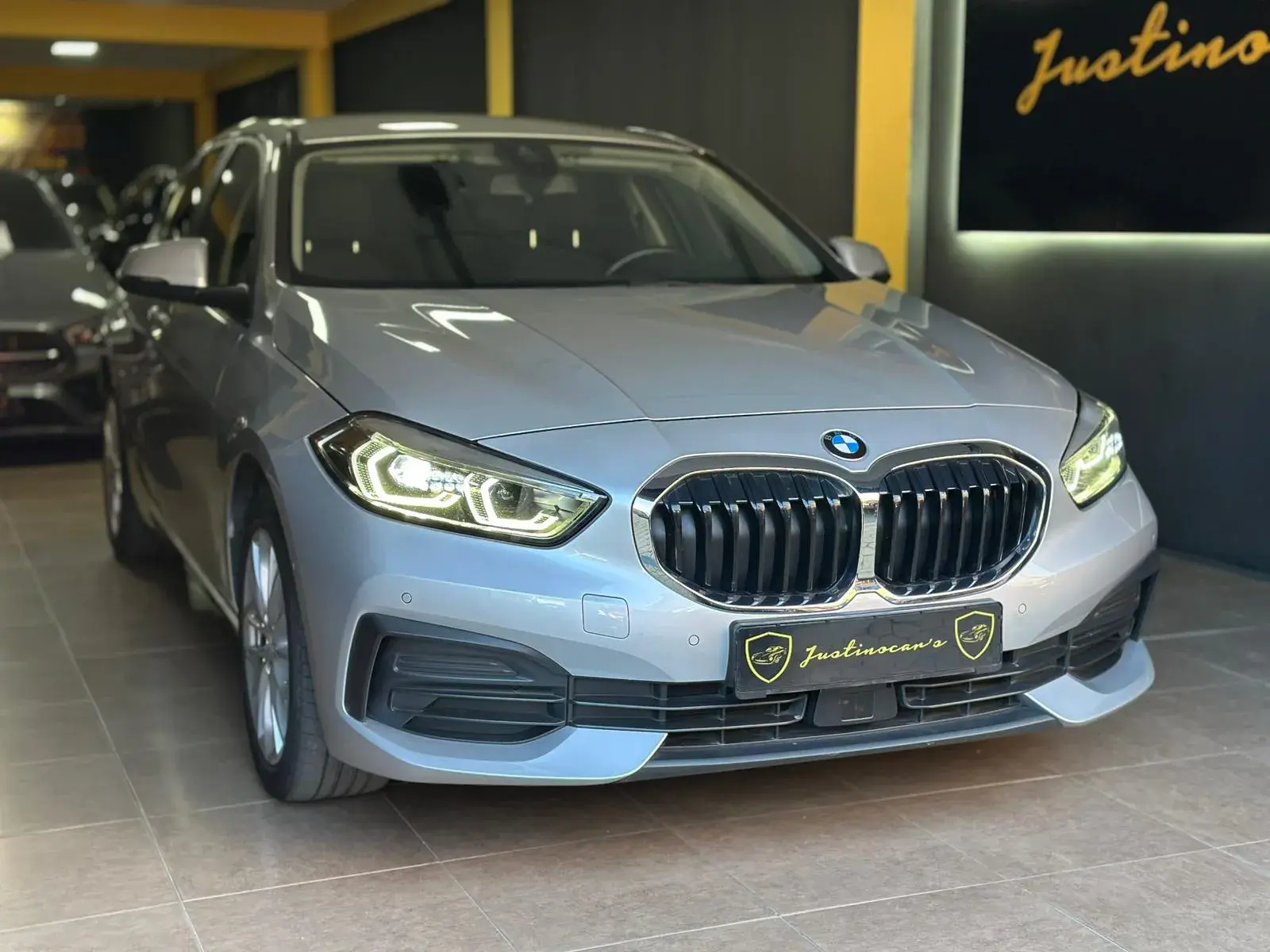 BMW 116 d Aut. Advantage 3