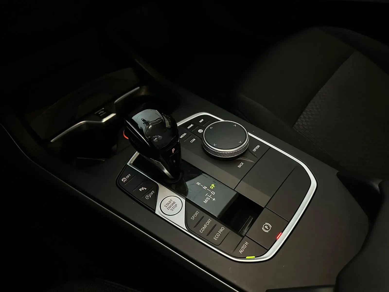 BMW 116 d Aut. Advantage 24