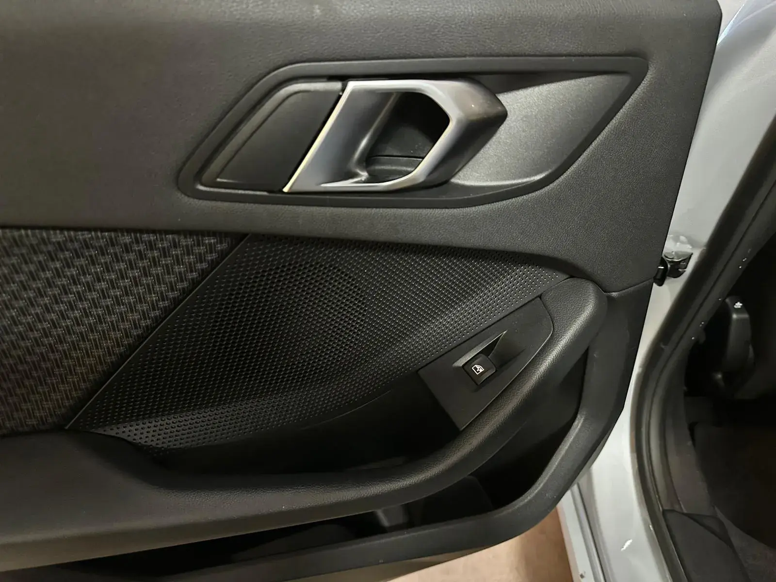 BMW 116 d Aut. Advantage 27