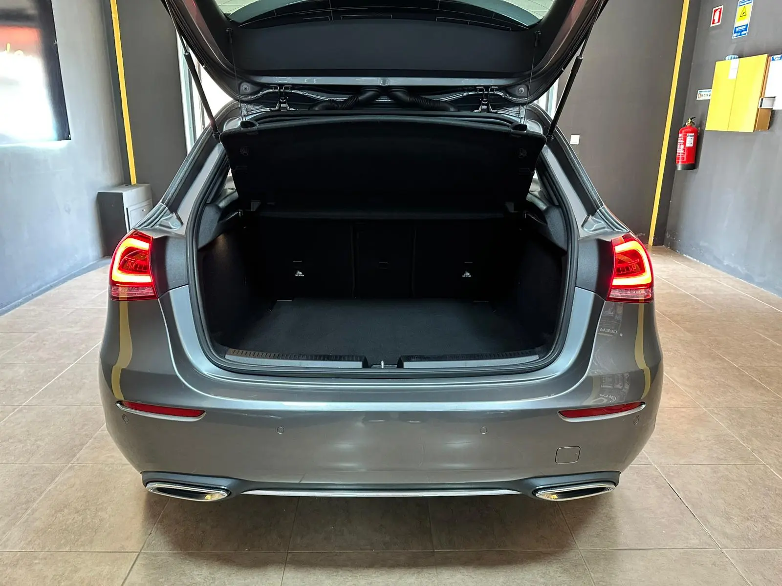 Mercedes-Benz A 180 d Style Plus Aut. 12