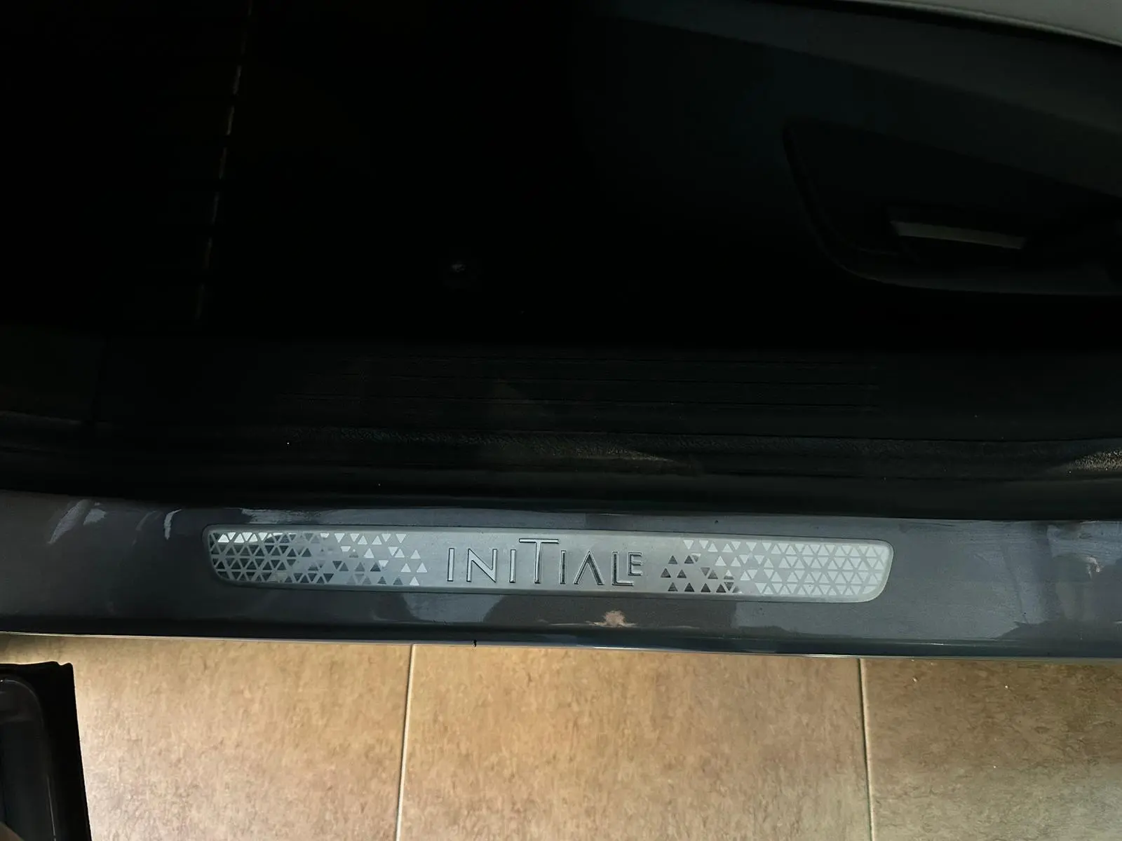 Renault Captur 1.6 E-Tech Plug-In Initiale Paris 17