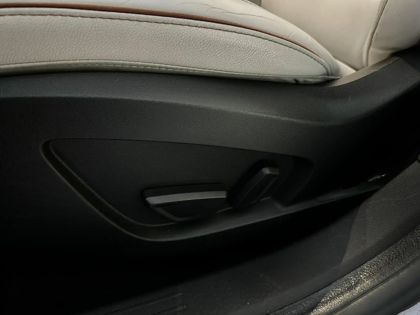 Renault Captur 1.6 E-Tech Plug-In Initiale Paris 22