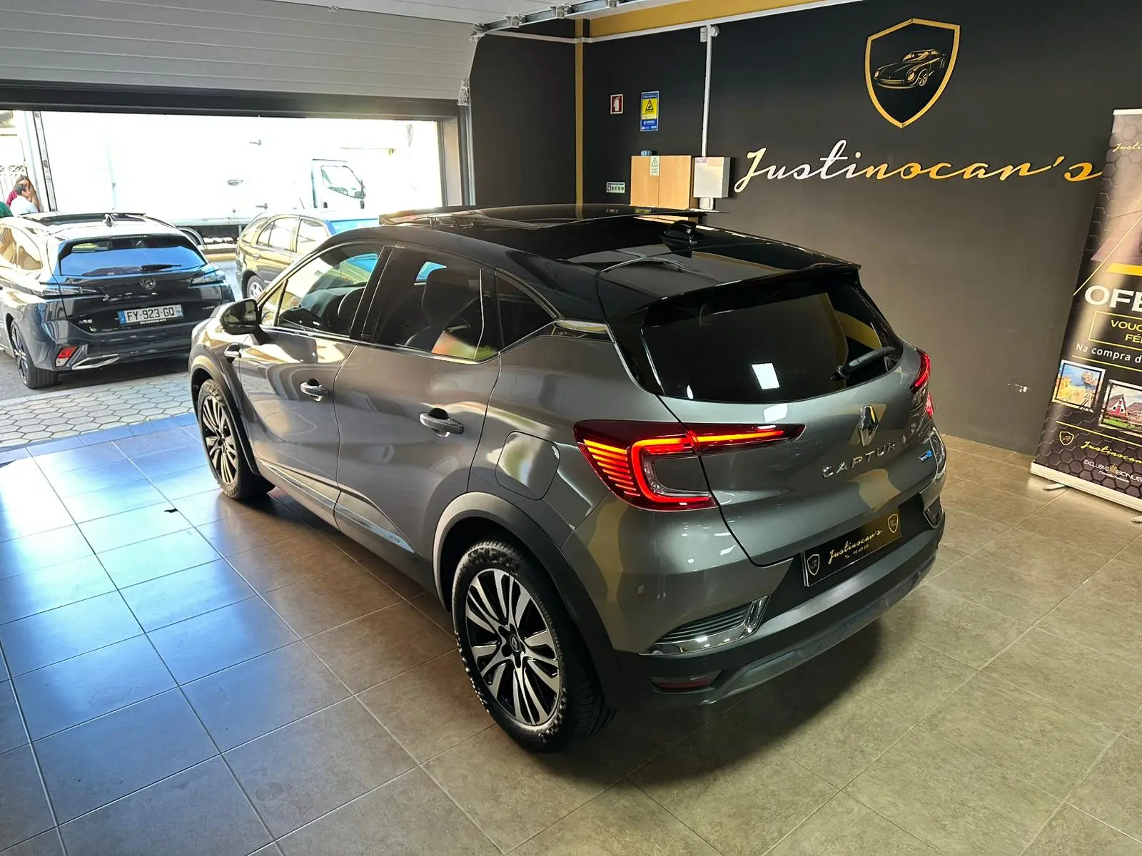 Renault Captur 1.6 E-Tech Plug-In Initiale Paris 7