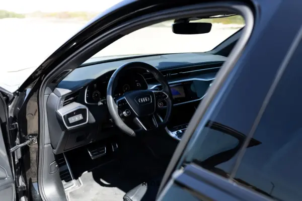 Audi A6 Avant 55 TFSIe quattro S line S tronic 23