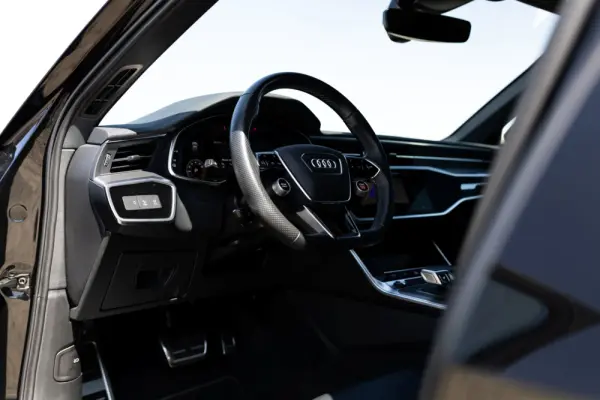 Audi A6 Avant 55 TFSIe quattro S line S tronic 24