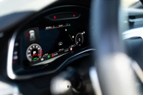 Audi A6 Avant 55 TFSIe quattro S line S tronic 27