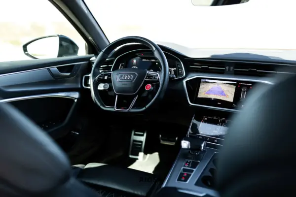 Audi A6 Avant 55 TFSIe quattro S line S tronic 30