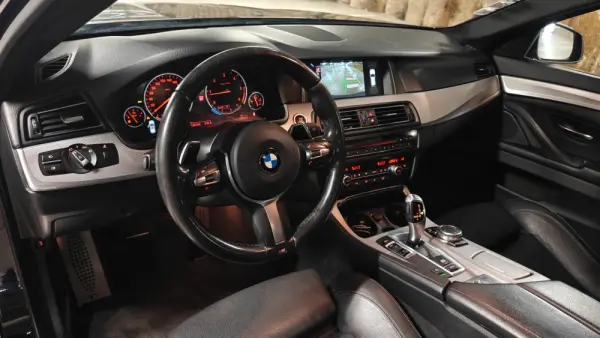 BMW 520 d Pack M Auto 20