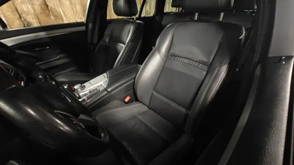 BMW 520 d Pack M Auto 26