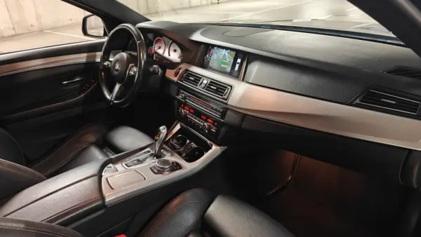 BMW 520 d Pack M Auto 31