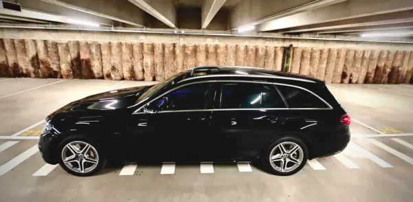 Mercedes-Benz E 300 de 9G-TRONIC AMG Line 18