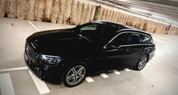 Mercedes-Benz E 300 de 9G-TRONIC AMG Line 22