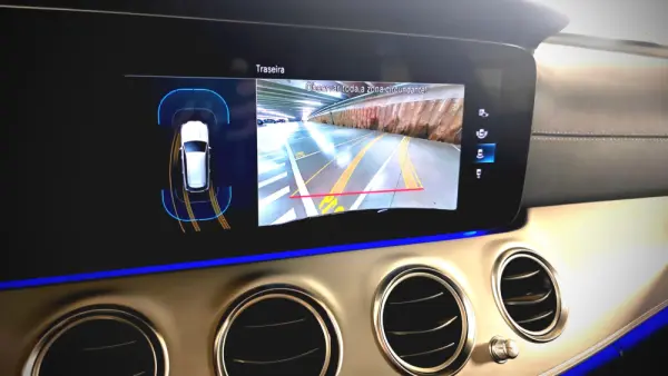 Mercedes-Benz E 300 de 9G-TRONIC AMG Line 39